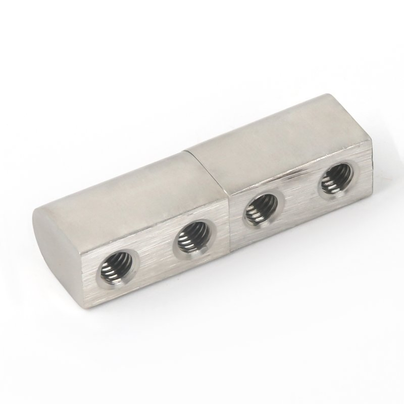 Dağıtım qutusu menteşe